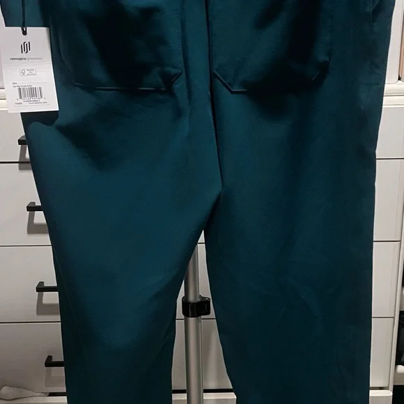 Jaanuu Women’s Scrub Set-Green - Picture 6 of 9